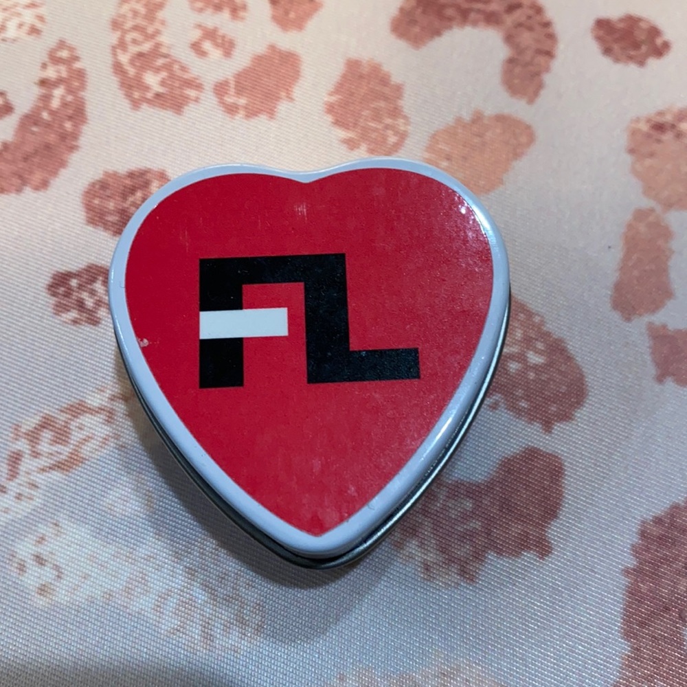 Mini FL heart tin